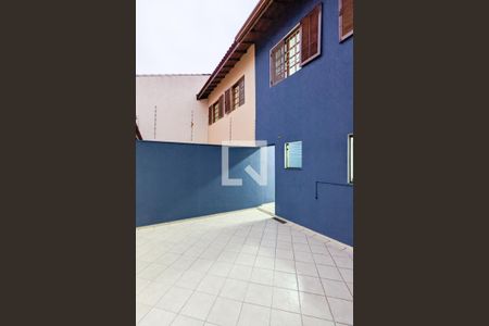 Casa à venda com 160m², 3 quartos e 2 vagas Casa à venda com 160m², 3 quartos e 2 vagasChurrasqueira