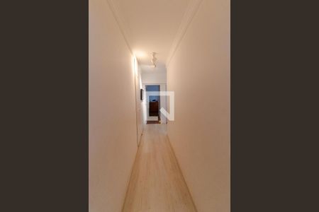 Apartamento à venda com 185m², 3 quartos e 2 vagas Apartamento à venda com 185m², 3 quartos e 2 vagasCorredor