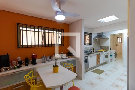 Apartamento à venda com 185m², 3 quartos e 2 vagas Apartamento à venda com 185m², 3 quartos e 2 vagasCozinha