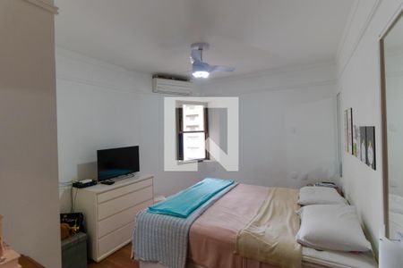 Apartamento à venda com 185m², 3 quartos e 2 vagas Apartamento à venda com 185m², 3 quartos e 2 vagasSuíte