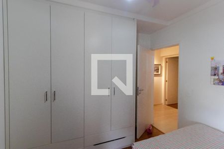 Apartamento à venda com 185m², 3 quartos e 2 vagas Apartamento à venda com 185m², 3 quartos e 2 vagasQuarto 01