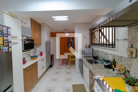 Apartamento à venda com 185m², 3 quartos e 2 vagas Apartamento à venda com 185m², 3 quartos e 2 vagasCozinha