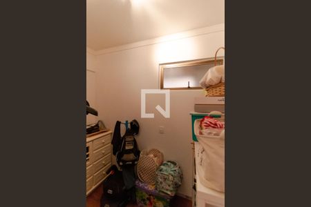 Apartamento à venda com 185m², 3 quartos e 2 vagas Apartamento à venda com 185m², 3 quartos e 2 vagasCloset da Suíte