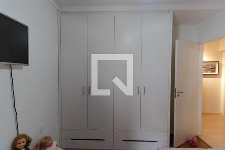 Apartamento à venda com 185m², 3 quartos e 2 vagas Apartamento à venda com 185m², 3 quartos e 2 vagasQuarto 01