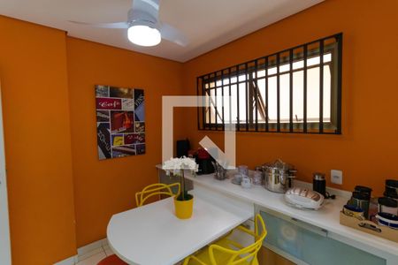 Apartamento à venda com 185m², 3 quartos e 2 vagas Apartamento à venda com 185m², 3 quartos e 2 vagasCozinha