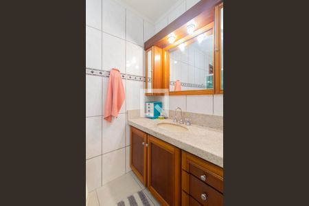 Casa à venda com 385m², 5 quartos e 9 vagas Casa à venda com 385m², 5 quartos e 9 vagasBanheiro da Suíte 3