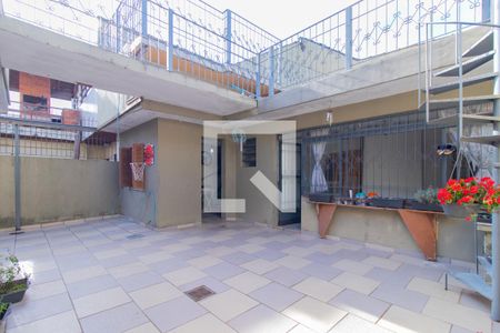 Casa à venda com 385m², 5 quartos e 9 vagas Casa à venda com 385m², 5 quartos e 9 vagasQuintal