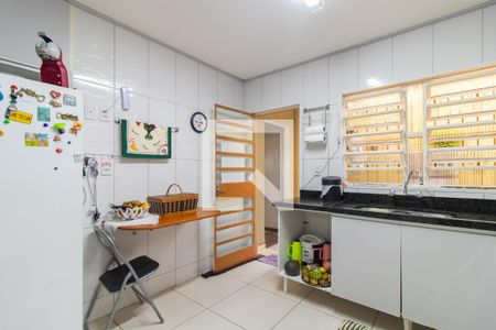 Casa à venda com 385m², 5 quartos e 9 vagas Casa à venda com 385m², 5 quartos e 9 vagasCozinha