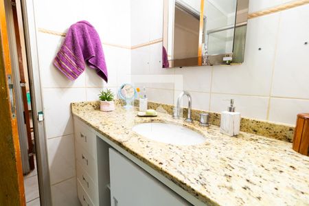 Apartamento à venda com 79m², 3 quartos e 1 vaga Apartamento à venda com 79m², 3 quartos e 1 vagaBanheiro