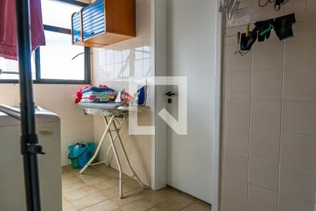 Apartamento à venda com 130m², 2 quartos e 2 vagasÁrea de Serviço
