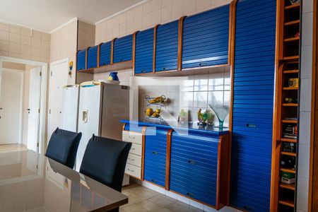 Apartamento à venda com 130m², 2 quartos e 2 vagasCozinha