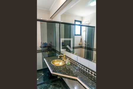 Apartamento à venda com 130m², 2 quartos e 2 vagasBanheiro