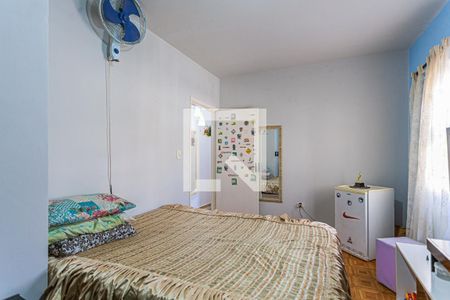 Casa à venda com 153m², 4 quartos e 3 vagas Casa à venda com 153m², 4 quartos e 3 vagasQuarto 1