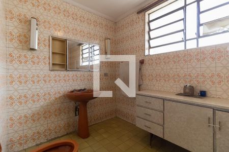 Casa à venda com 202m², 3 quartos e 4 vagas Casa à venda com 202m², 3 quartos e 4 vagasBanheiro Social
