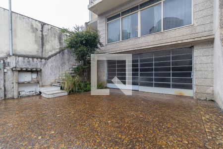 Casa à venda com 202m², 3 quartos e 4 vagas Casa à venda com 202m², 3 quartos e 4 vagasGaragem