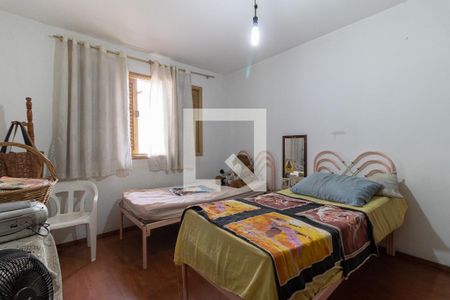 Casa à venda com 202m², 3 quartos e 4 vagas Casa à venda com 202m², 3 quartos e 4 vagasQuarto 3