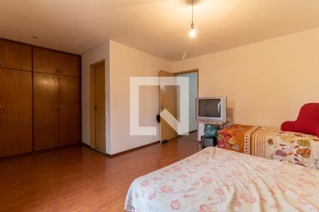 Casa à venda com 202m², 3 quartos e 4 vagas Casa à venda com 202m², 3 quartos e 4 vagasSuíte