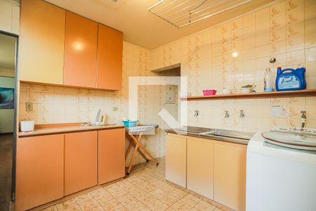 Casa à venda com 280m², 4 quartos e 6 vagasÁrea de Serviço