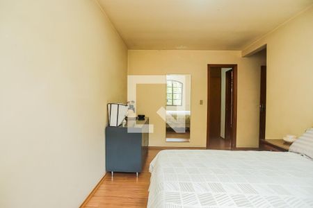 Casa à venda com 280m², 4 quartos e 6 vagasQuarto 4 - Suíte