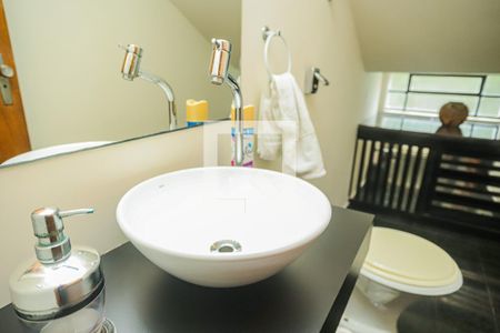 Casa à venda com 280m², 4 quartos e 6 vagasLavabo