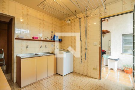 Casa à venda com 280m², 4 quartos e 6 vagasÁrea de Serviço