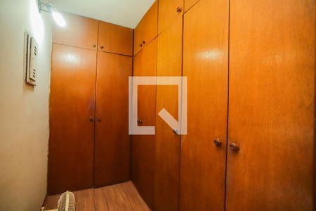 Casa à venda com 280m², 4 quartos e 6 vagasQuarto 4 - Suíte