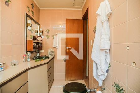 Casa à venda com 280m², 4 quartos e 6 vagasBanheiro da Suíte