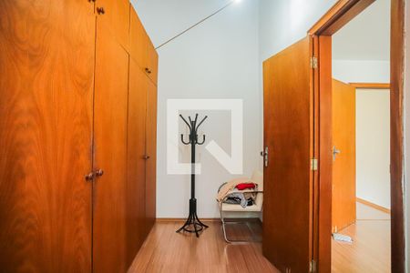 Casa à venda com 280m², 4 quartos e 6 vagasQuarto 1 - Closet
