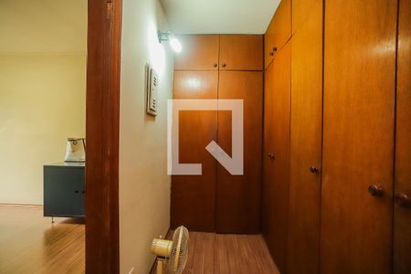 Casa à venda com 280m², 4 quartos e 6 vagasQuarto 4 - Suíte