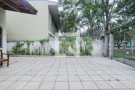 Casa à venda com 280m², 4 quartos e 6 vagasQuintal