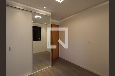 Apartamento à venda com 76m², 3 quartos e 2 vagasQuarto 2