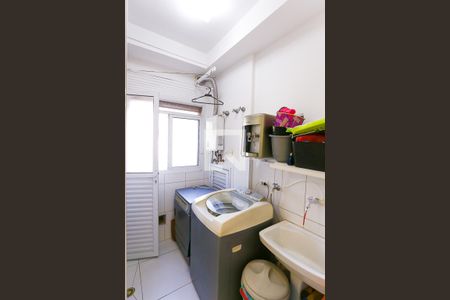 Apartamento à venda com 172m², 3 quartos e 3 vagas Apartamento à venda com 172m², 3 quartos e 3 vagasÁrea de Serviço