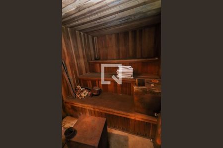 Casa à venda com 219m², 3 quartos e 2 vagasSauna