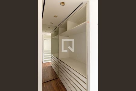 Apartamento à venda com 408m², 3 quartos e 5 vagasQuarto 1 - Suíte Master