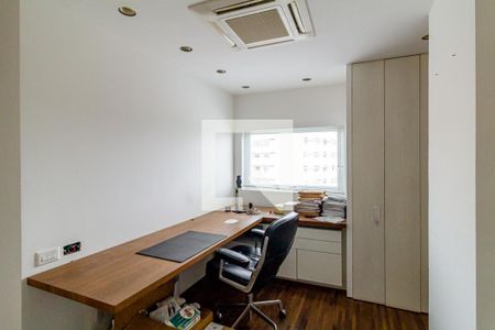 Apartamento à venda com 408m², 3 quartos e 5 vagasEscritório