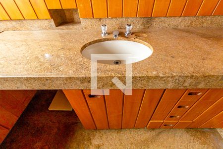 Apartamento à venda com 408m², 3 quartos e 5 vagasBanheiro 2 - Suíte Master