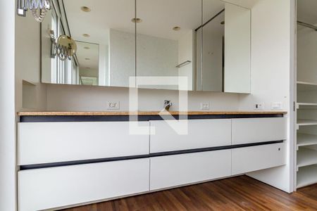 Apartamento à venda com 408m², 3 quartos e 5 vagasBanheiro 1 - Suíte Master