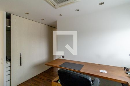 Apartamento à venda com 408m², 3 quartos e 5 vagasEscritório