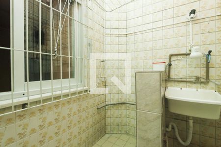 Casa à venda com 300m², 5 quartos e 4 vagasArea de serviço