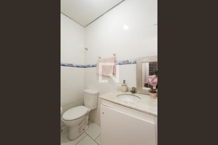 Casa à venda com 300m², 5 quartos e 4 vagasBanheiro 2