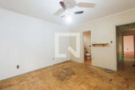 Casa à venda com 300m², 5 quartos e 4 vagasSuite