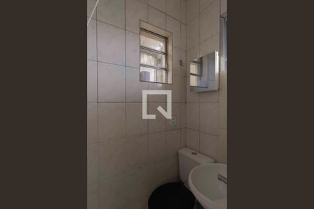 Banheiro de apartamento para alugar com 1 quarto, 40m² em Parque Monteiro Soares, São Paulo