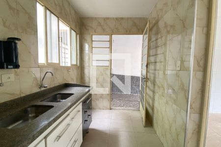 Casa para alugar com 240m², 4 quartos e 3 vagasCozinha