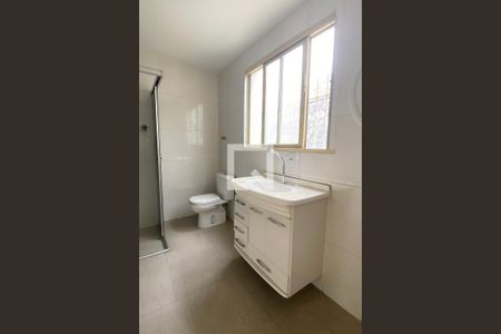 Casa para alugar com 240m², 4 quartos e 3 vagasBanheiro 2