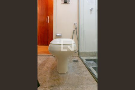 Banheiro da Suíte de apartamento para alugar com 1 quarto, 42m² em Funcionários, Belo Horizonte