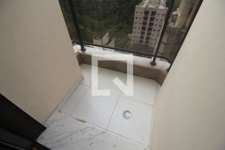 Apartamento à venda com 62m², 1 quarto e 1 vagaVaranda