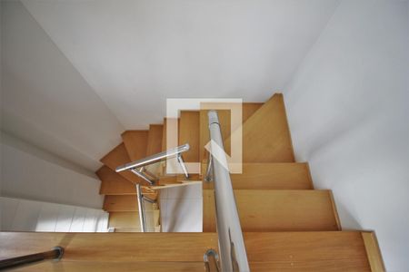 Apartamento à venda com 62m², 1 quarto e 1 vagaEscadas