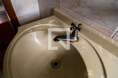 Casa à venda com 300m², 5 quartos e 5 vagasBanheiro Social - Detalhe