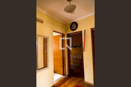 Casa à venda com 300m², 5 quartos e 5 vagasCorredor