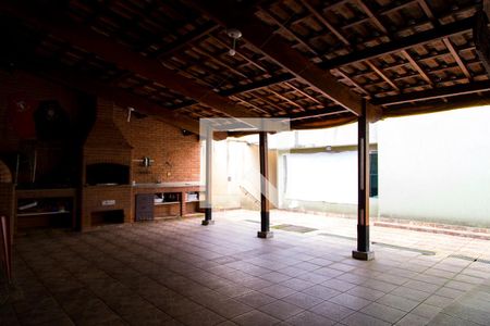 Casa à venda com 300m², 5 quartos e 5 vagasQuintal